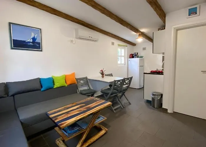 House With A Parking Space Sveti Jakov, Losinj - 24017 *